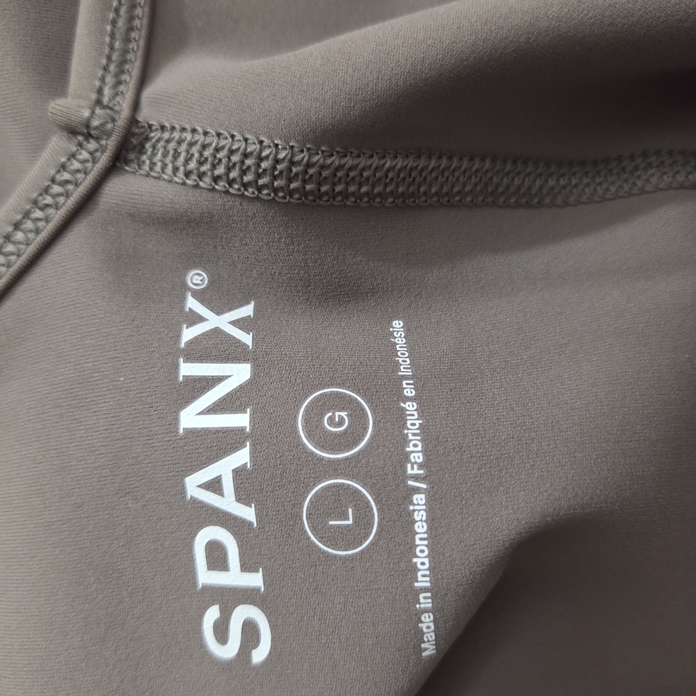 NWT Spanx Booty Boost Jumpsuit Smoke Grey Size Large SpanxShape - Picture 6 of 11